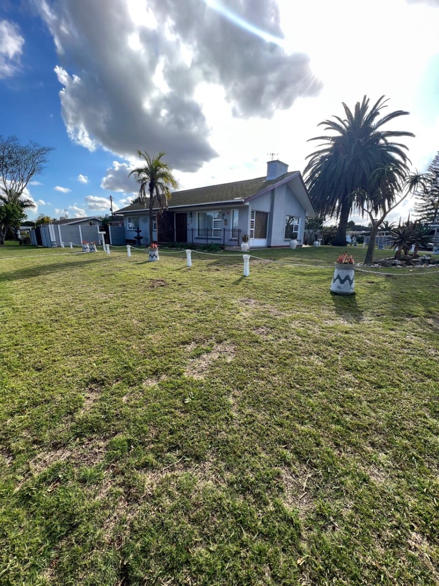 3 Bedroom Property for Sale in St Dumas Western Cape